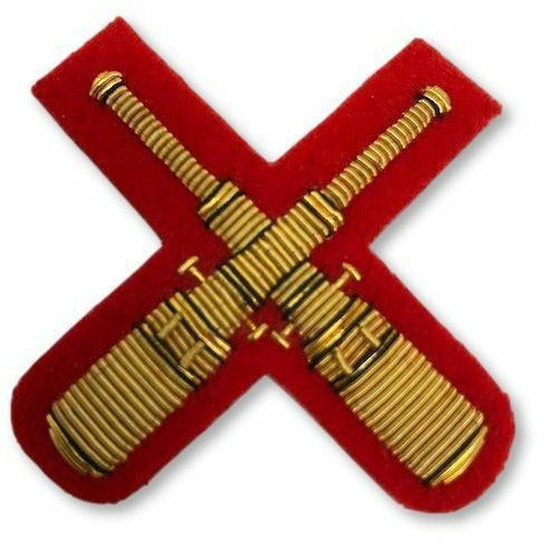Ammo & Company Mess Dress- Qualification Badge - RA Master Gunner - Gold on Scarlet Ground