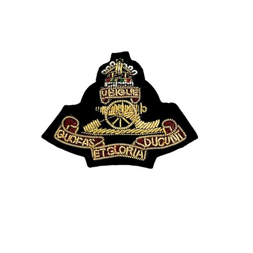 Picture of Royal Artillery Officer Beret Badge - Dark Navy Backing - Tudor Crown